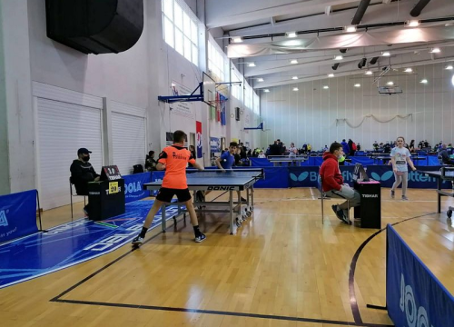 Fotografija 6 - Prvo mjesto za Anđelu Živković, treća mjesta za Loretu Mandić i Franku Miškić