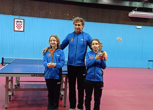 Uspjeh stolnotenisačica Šibenika: Anđela Živković prva, Loreta Mandić treća