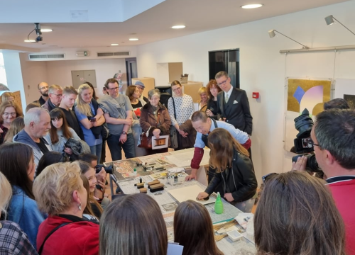 Fotografija 3 - U Galeriji sv. Krševana suvremena japanska tehnika 32 HANGA: 'Ova izložba je jedan most između Šibenika i Tokija'