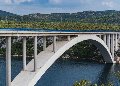 Šibenski most načinom gradnje jedinstven je u svijetu i zaslužuje postati spomenikom kulture