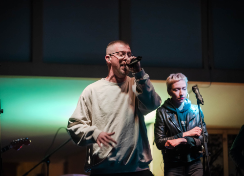 Fotografija 4 - Sjajna atmosfera na koncertu Elementala: Publika u glas pjevala sve hitove, pogledajte kako je bilo