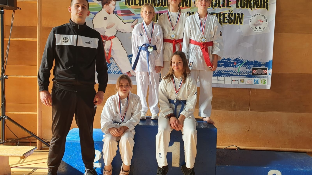 Pet medalja za Karate klub Okit na turniru u Ivanić Gradu