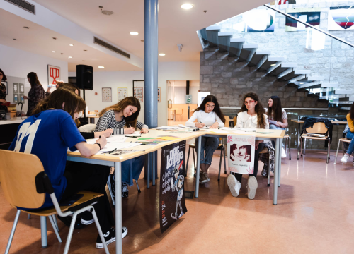Fotografija 4 - Najčitatelji šibenske knjižnice za 2021.: Zlata Jelinić, Mate Zlatoper, Karmen Bačelić, Višnja Šuperba i Zdenka Labor