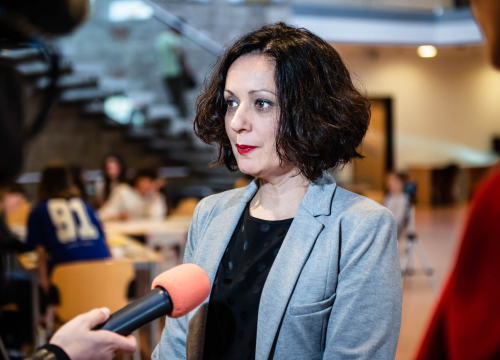 Fotografija 6 - Najčitatelji šibenske knjižnice za 2021.: Zlata Jelinić, Mate Zlatoper, Karmen Bačelić, Višnja Šuperba i Zdenka Labor