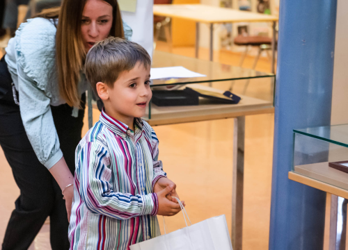 Fotografija 11 - Najčitatelji šibenske knjižnice za 2021.: Zlata Jelinić, Mate Zlatoper, Karmen Bačelić, Višnja Šuperba i Zdenka Labor
