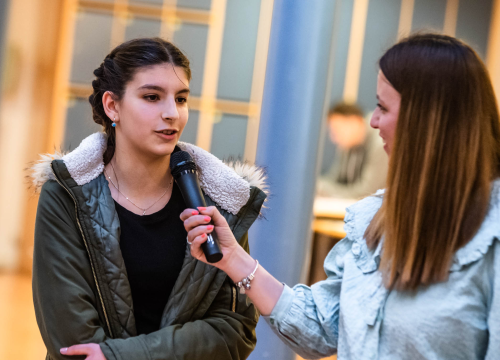 Fotografija 13 - Najčitatelji šibenske knjižnice za 2021.: Zlata Jelinić, Mate Zlatoper, Karmen Bačelić, Višnja Šuperba i Zdenka Labor