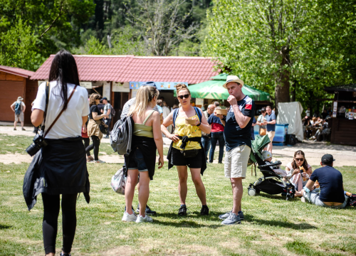 Fotografija 24 - Tradicionalna proslava Praznika rada vratila se u NP Krka: 'Ako planiramo graditi društvo jednakih, moramo cijeniti svačiji posao'