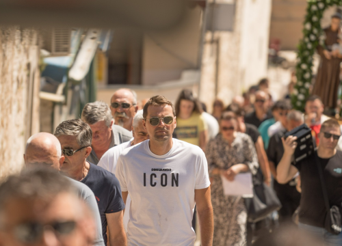 Fotografija 2 - Velikom procesijom Drnišani proslavili blagdan sv. Ante