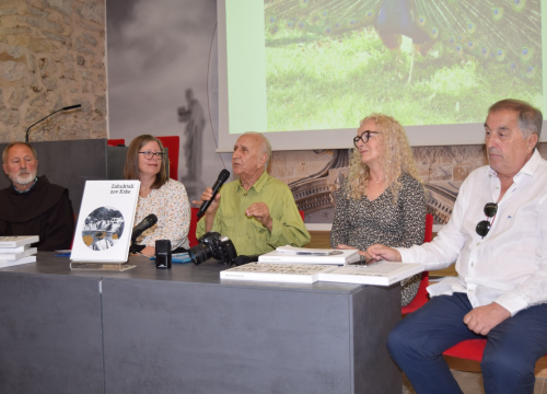 Fotografija 6 - Predstavljena knjiga 'Zahuktali zov Krke', najstarijeg aktivnog šibenskog novinara Joška Čelara