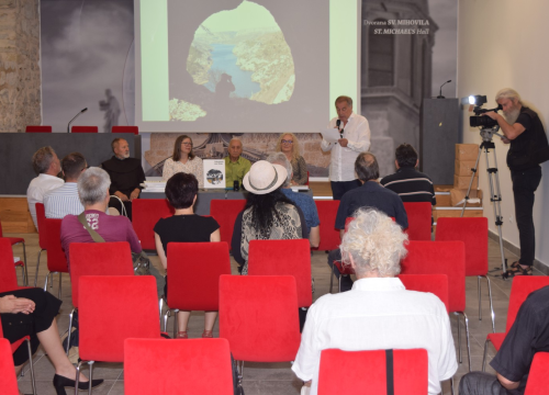 Fotografija 2 - Predstavljena knjiga 'Zahuktali zov Krke', najstarijeg aktivnog šibenskog novinara Joška Čelara