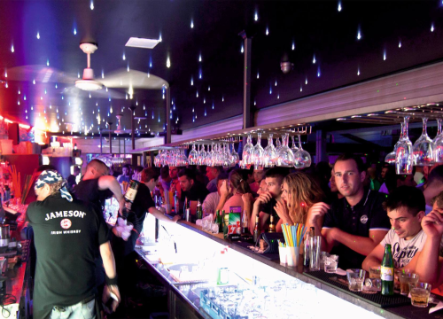 Fotografija 2 - Zabavite se uz popularne Diktatore ovog petka u Makine!