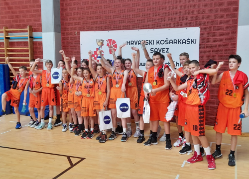 Mladi šibenski košarkaši i košarkašice pomeli konkurenciju i stigli do naslova prvaka Hrvatske!