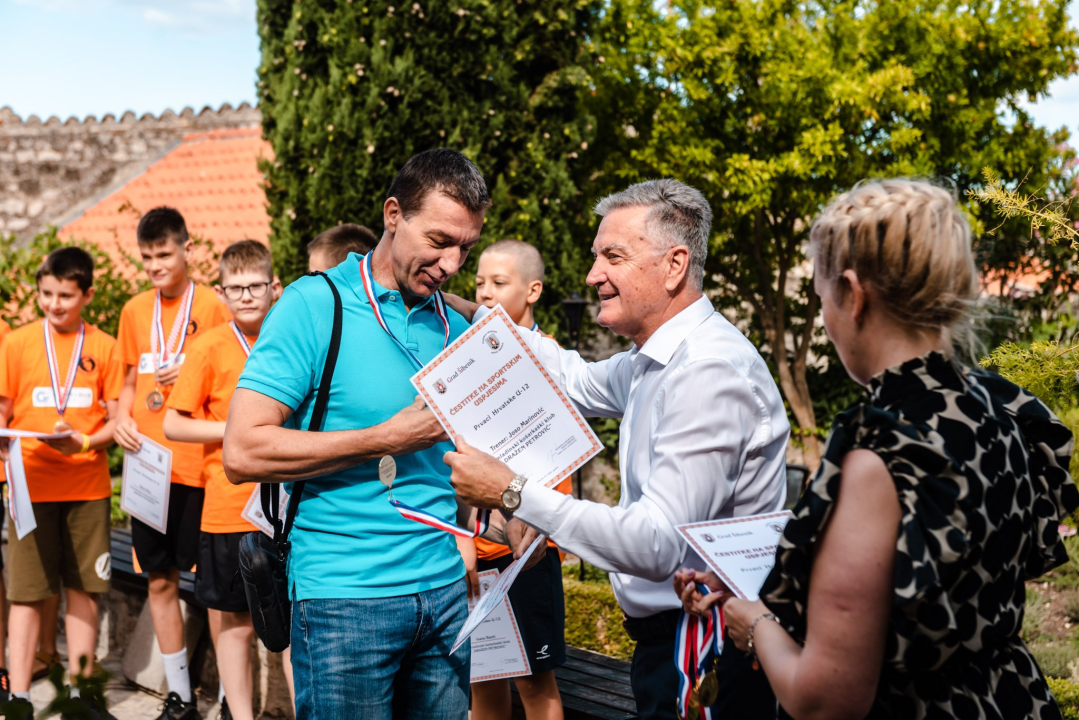 Dodijeljene medalje i priznanja šibenskim sportašima: 'Naravno da smo ponosni na svoj uspjeh'