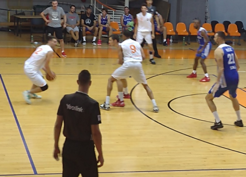 Fotografija 2 - Košarkaši Šibenke svladali Alkar u zatvorenoj trening-utakmici