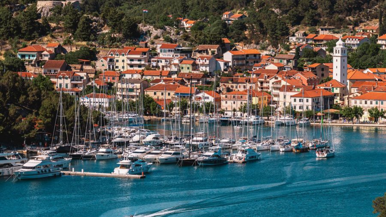 Grad Skradin sufinancirat će nabavu obrazovnih materijala, provjerite tko ostvaruje pravo