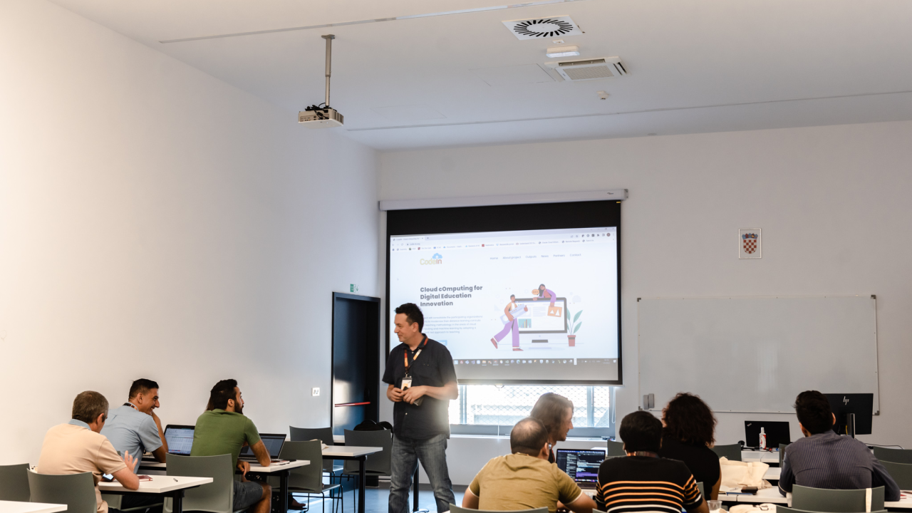 Na VUŠ-u počela ljetna škola Digital Education Innovation: 'Ovo je dobra prilika da usavršimo svoje tehnike predavanja'