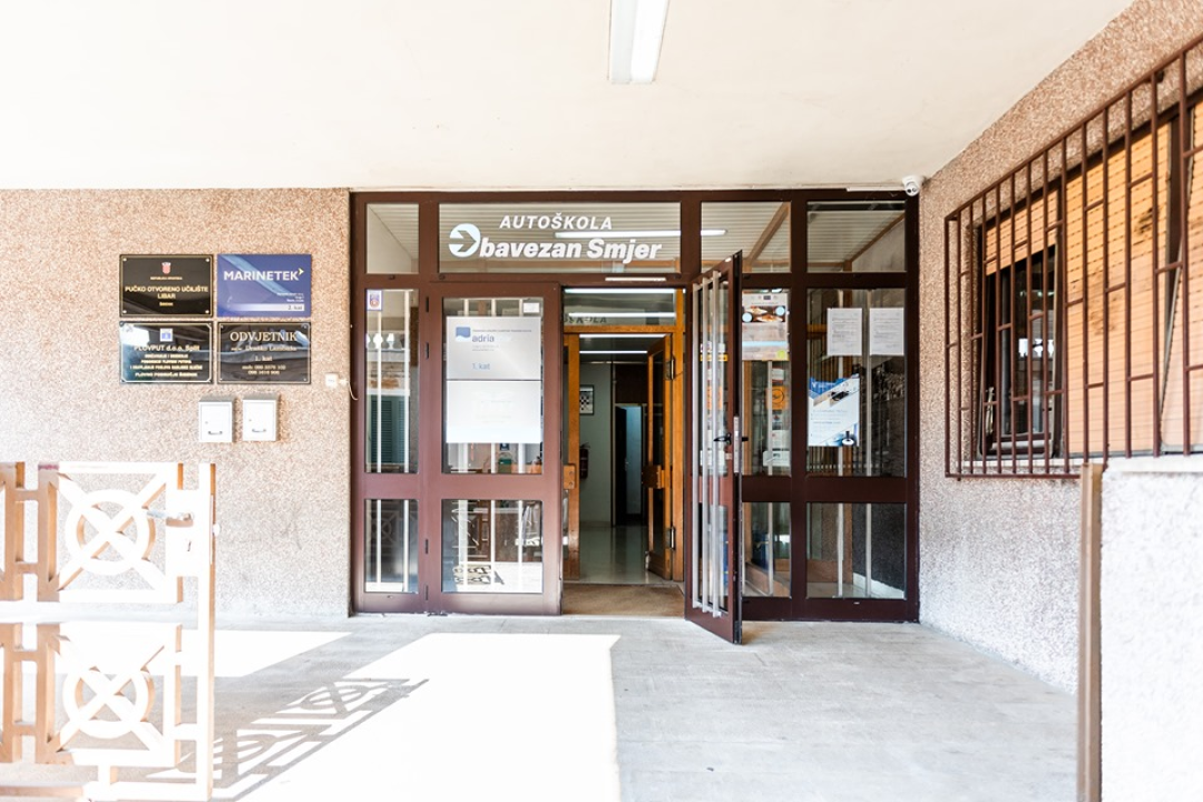 Upišite autoškolu Obavezan smjer i uspješno položite vozački ispit!