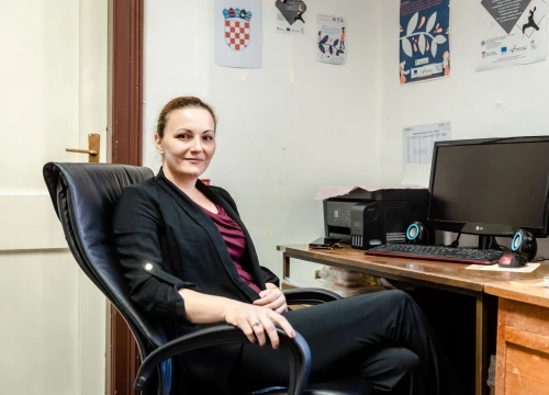 Fotografija 1 - Šibenčanki Suzani sa 32 godine dijagnosticirana je multipla skleroza: 'Mlada aktivna žena preko noći postala je nemoćna poput starice'