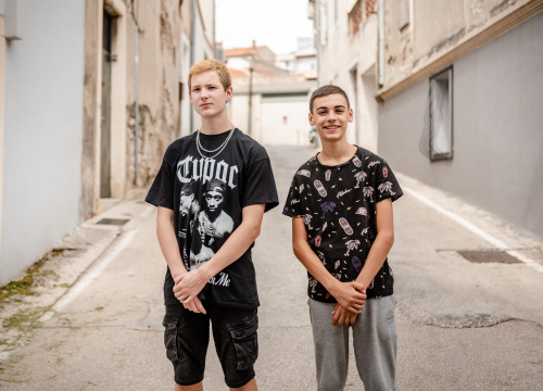 Fotografija 2 - Mladi šibenski glumci Mauro i Franko po povratku s festivala u San Sebastianu: 'Bilo je naporno i zabavno!'