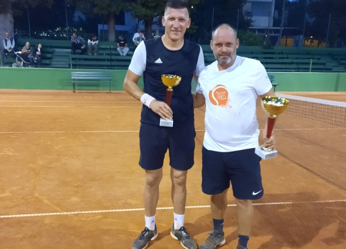Fotografija 2 - Završen teniski turnir "Sv. Mihovil": Kod muških slavio Fabijan Šprljan, Ani Matošin sve 3 titule