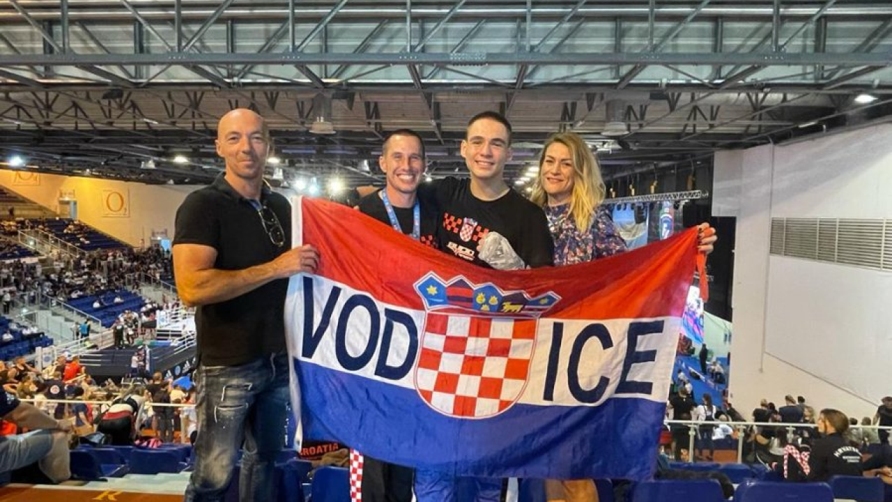 Mladi Vodičanin Dino Ivas postao juniorski prvak svijeta u light contactu