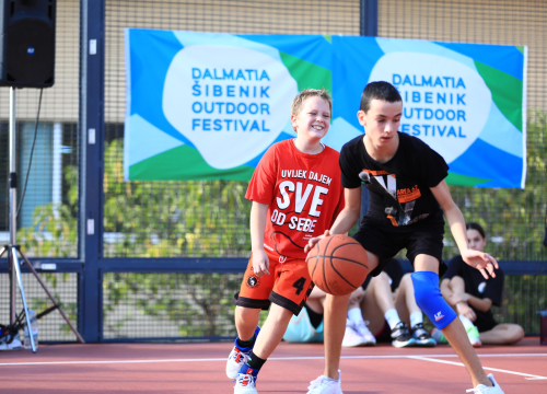 Fotografija 9 - Oko 350 sudionika uživalo je u brojnim sportskim aktivnostima proteklog vikenda na Malom Vignju, Zlarinu i Baldekinu!