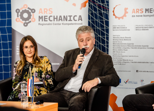 Fotografija 10 - Održan je Sajam poslodavaca u Industrijsko-obrtničkoj školi Šibenik!