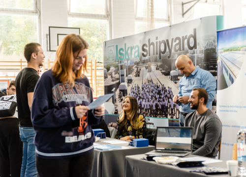 Fotografija 19 - Održan je Sajam poslodavaca u Industrijsko-obrtničkoj školi Šibenik!