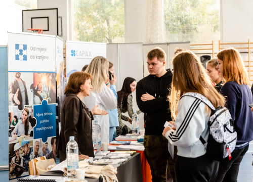 Fotografija 24 - Održan je Sajam poslodavaca u Industrijsko-obrtničkoj školi Šibenik!