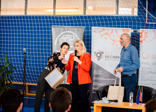 Fotografija 33 - Održan je Sajam poslodavaca u Industrijsko-obrtničkoj školi Šibenik!