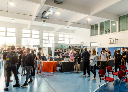 Fotografija 34 - Održan je Sajam poslodavaca u Industrijsko-obrtničkoj školi Šibenik!