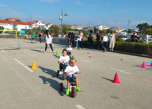 Fotografija 7 - Dječji vrtić Maslina sudjelovao u manifestaciji Dan sporta i zdravlja