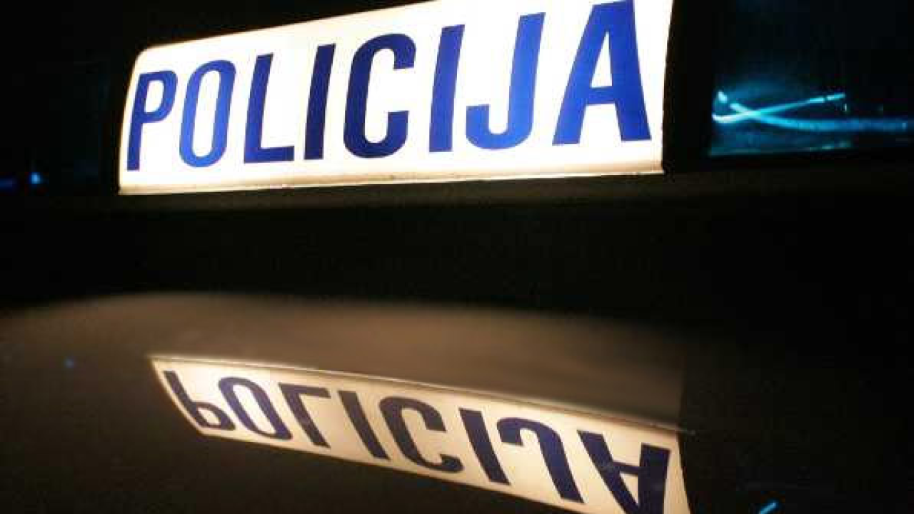 Muškarac (30) upravljao neregistriranim vozilom za vrijeme dok mu je vozačka dozvola ukinuta