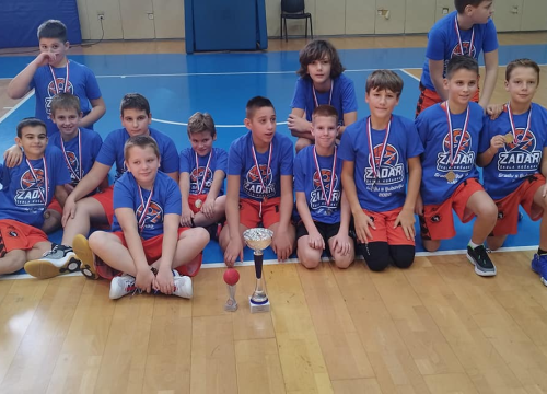 Dječaci škole košarke Dražen Petrović drugi u Zadru, Karlo Slavica u najboljoj petorki turnira