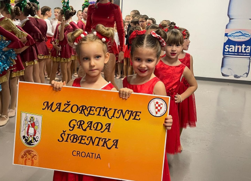 Fotografija 10 - Sjajan debitantski nastup za mažoretkinje Grada Šibenika: Kući se vratile s dva prva i jednim drugim mjestom