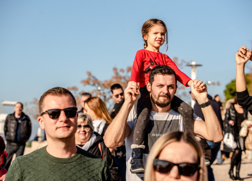 Fotografija 10 - Nekoliko odvažnih okupalo se na Banju u podne na samu Novu godinu: 'U-vodi-mo euro'