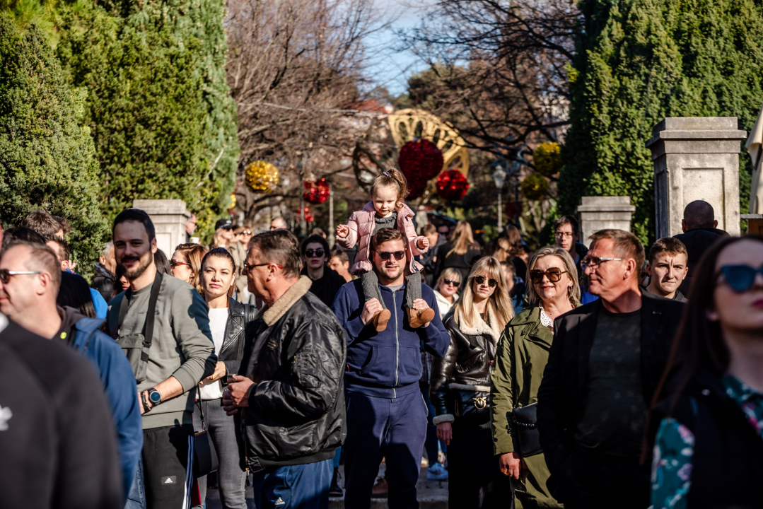 Šibenčane prvog dana 2023. na Adventuri u Parkiću zabavljao bend Pavel