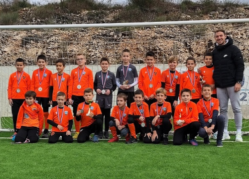 Fotografija 2 - Mladi nogometaši Šibenika na 9. Vodice Cupu do dva zlata i dva srebra