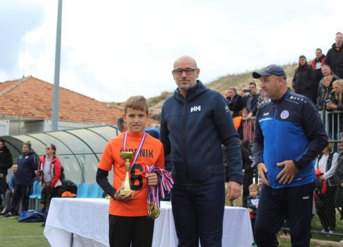 Fotografija 10 - Mladi nogometaši Šibenika na 9. Vodice Cupu do dva zlata i dva srebra