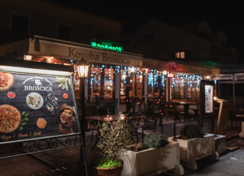 Provedite najromantičniji dan u godini u posebnom ozračju Konobe Brošćica!