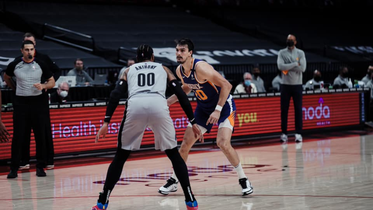 Dario Šarić iz Phoenixa u Oklahoma City