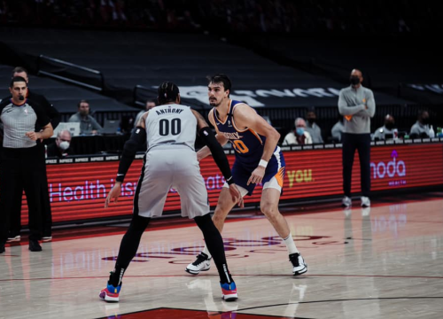 Dario Šarić iz Phoenixa u Oklahoma City