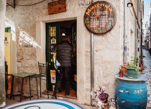 Fotografija 13 - Kultna Marenda ima novog vlasnika, ali ostaje duh starog Šibenika i miris težačkih jela!