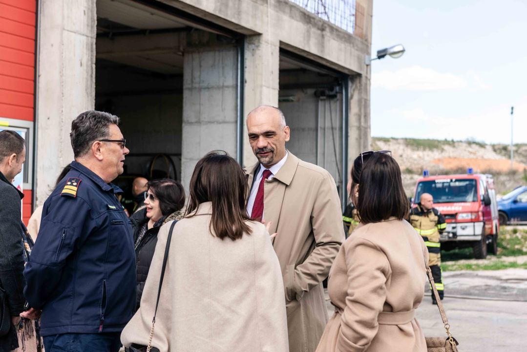 U Vodicama predstavljeni rezultati projekta FIRESPILL: 'Kroz simulator plamenih udara u mjesec dana prošlo 220 vatrogasaca'