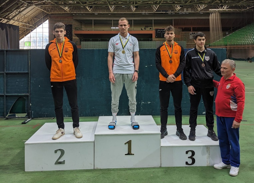 Fotografija 2 - Mladim hrvačima Šibenika 11 medalja na turniru u Sarajevu