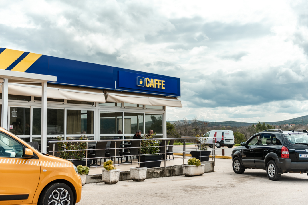 Tromilja benzin u potrazi je za radnicima!