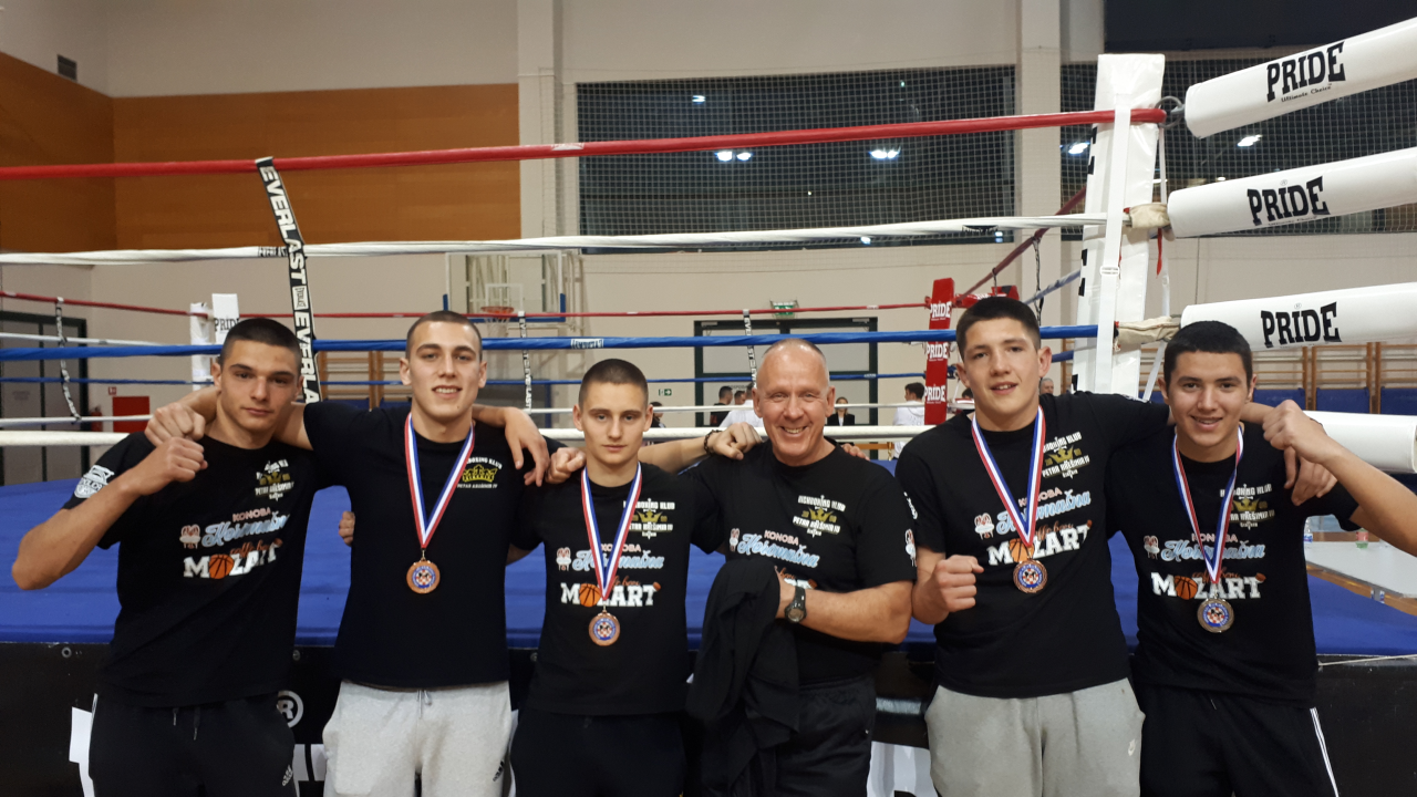 Borci Kickboxing kluba Petar Krešimir IV. iz Opatije se vratili s četiri medalje