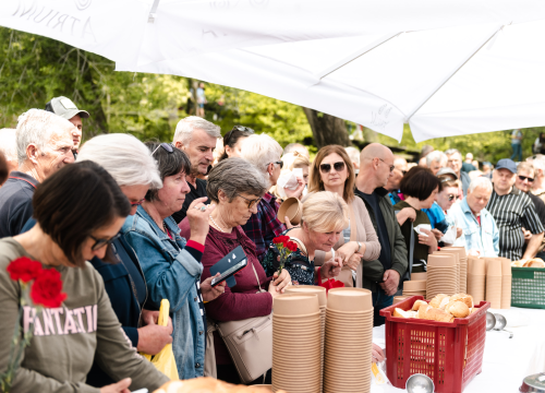 Fotografija 8 - Uz podjelu graha u NP Krka tradicionalno obilježen Praznik rada: 'Sve što imamo stvorili smo svojim radom'