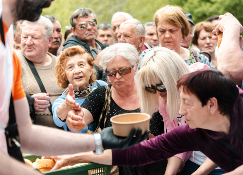 Fotografija 16 - Uz podjelu graha u NP Krka tradicionalno obilježen Praznik rada: 'Sve što imamo stvorili smo svojim radom'