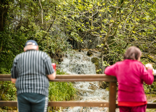 Fotografija 33 - Uz podjelu graha u NP Krka tradicionalno obilježen Praznik rada: 'Sve što imamo stvorili smo svojim radom'